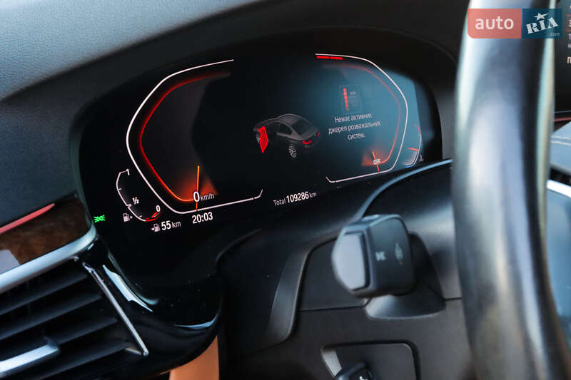 Седан BMW 5 Series 2019 в Львове