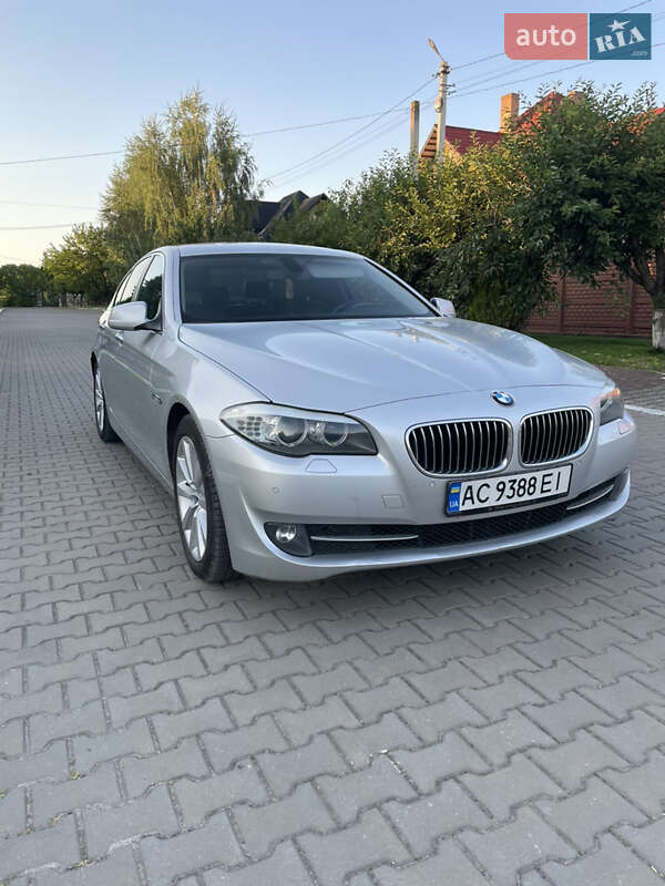 Седан BMW 5 Series 2010 в Луцке