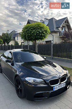 Седан BMW 5 Series 2010 в Львове