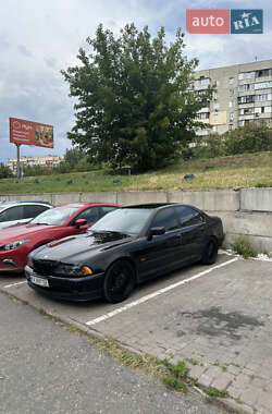 Седан BMW 5 Series 2001 в Києві