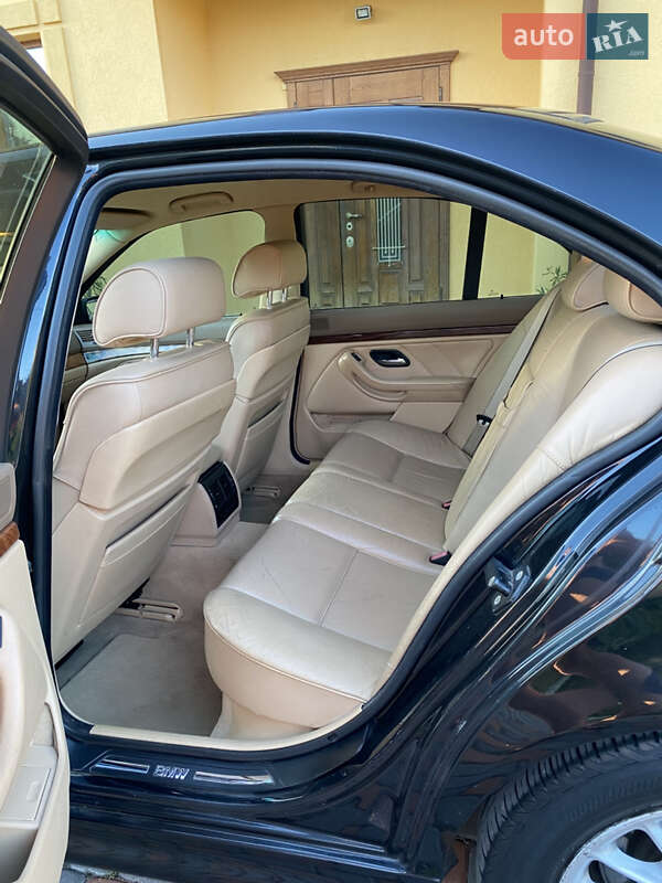 Седан BMW 5 Series 2000 в Солонке