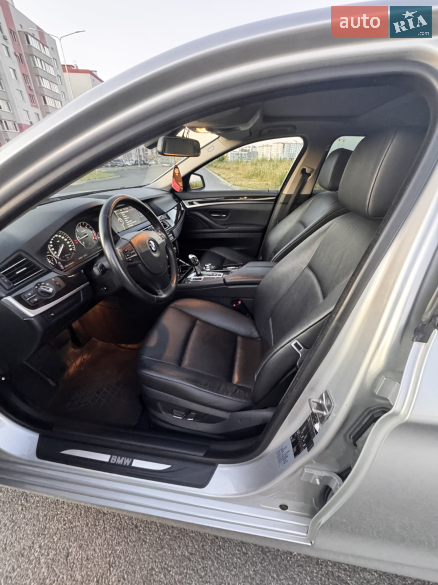 2012 BMW 5er - мініатюра 12