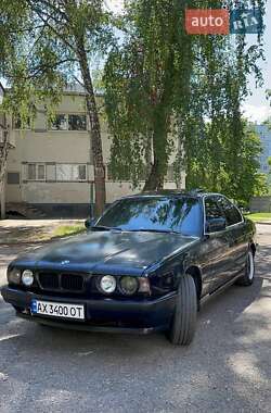 Седан BMW 5 Series 1988 в Харькове
