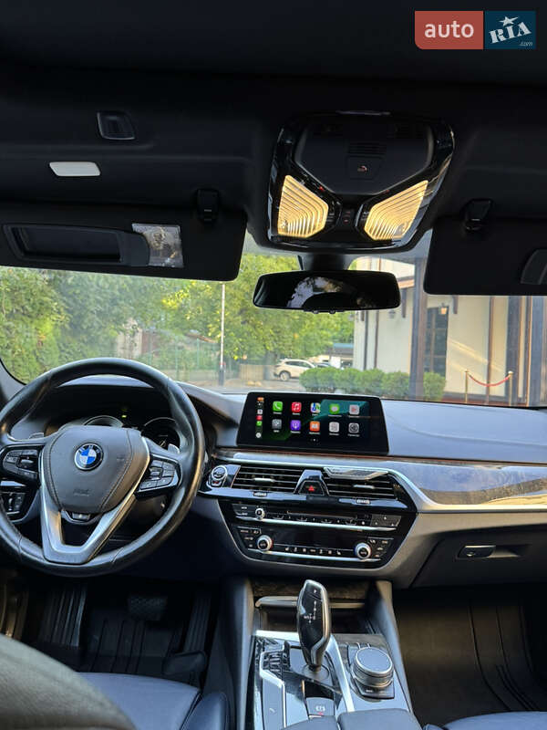 Седан BMW 5 Series 2017 в Черновцах