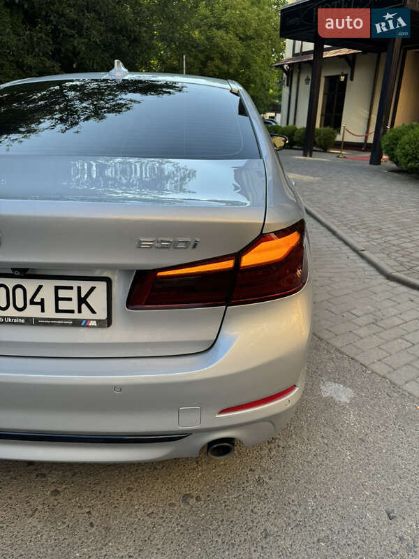 Седан BMW 5 Series 2017 в Черновцах