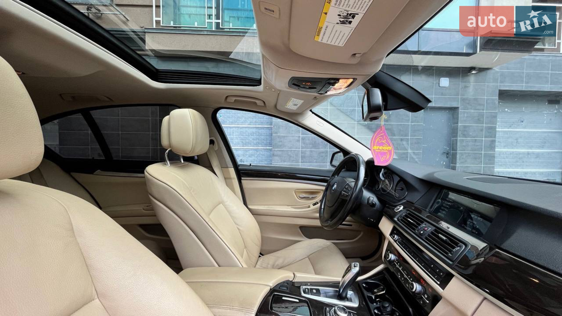 2010 BMW 5er - мініатюра 16