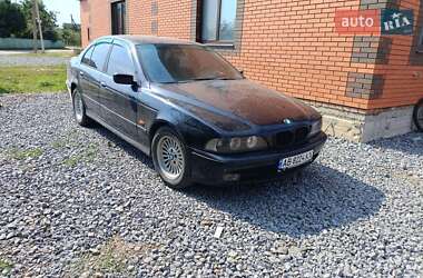 Седан BMW 5 Series 1997 в Виннице