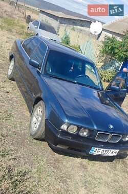 Седан BMW 5 Series 1995 в Кривом Роге