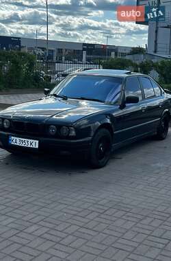 Седан BMW 5 Series 1993 в Києві