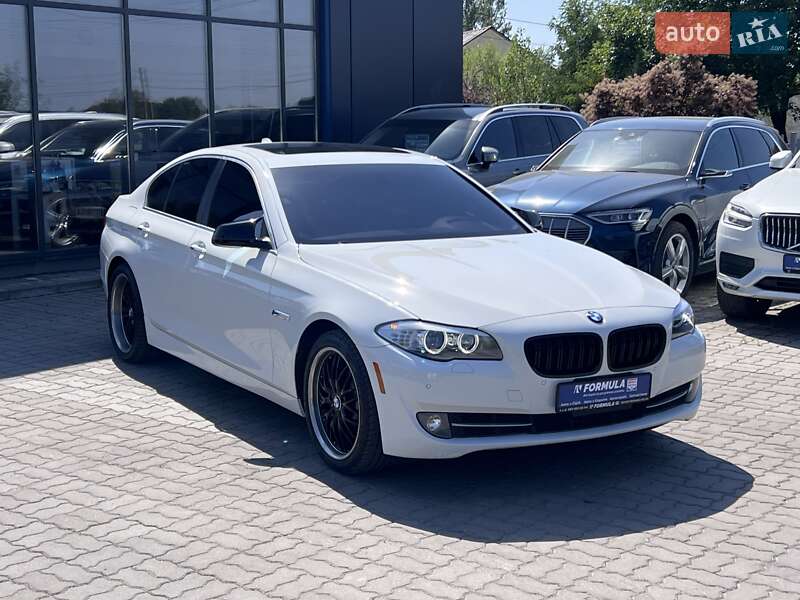 Седан BMW 5 Series 2013 в Нововолинську