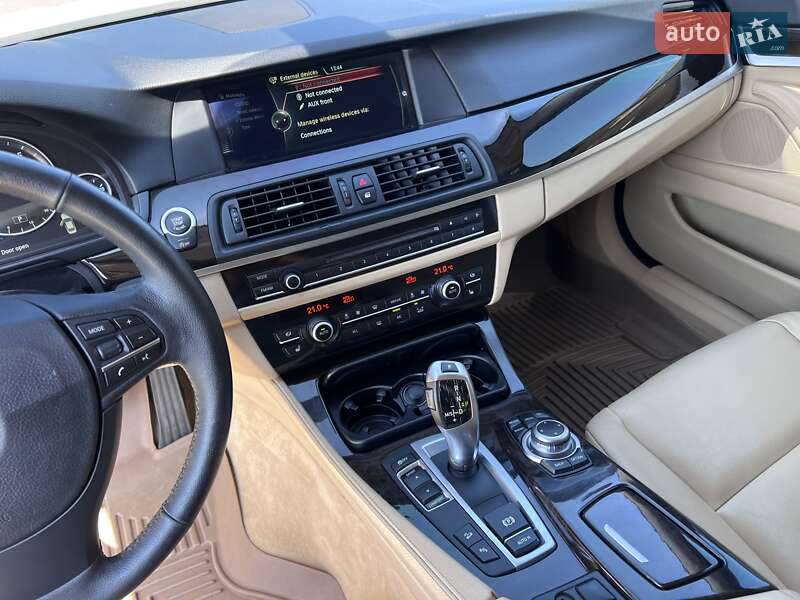 Седан BMW 5 Series 2013 в Нововолинську
