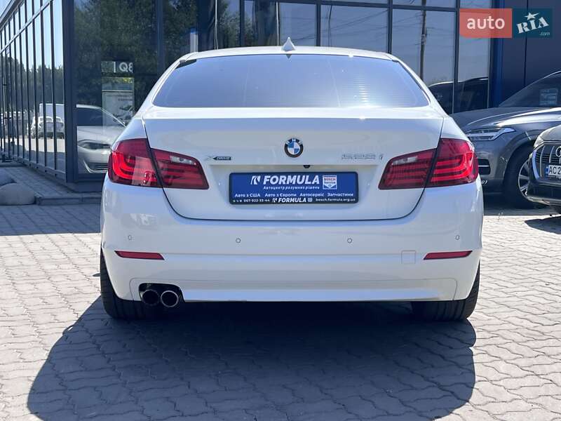 Седан BMW 5 Series 2013 в Нововолинську