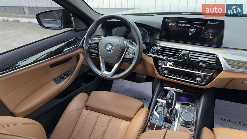 Седан BMW 5 Series 2021 в Черновцах