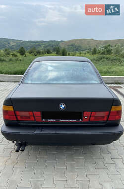 Седан BMW 5 Series 1991 в Киеве