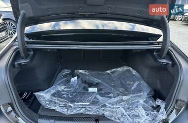 Седан BMW 5 Series 2023 в 