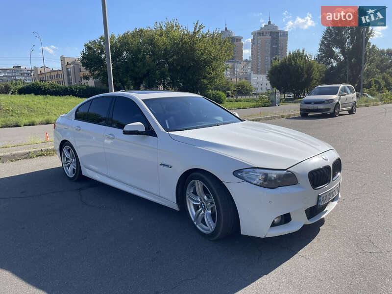 Седан BMW 5 Series 2015 в Києві