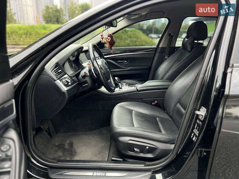 Седан BMW 5 Series 2016 в Киеве