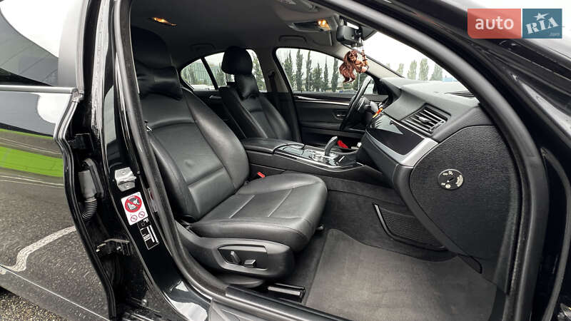 Седан BMW 5 Series 2016 в Киеве