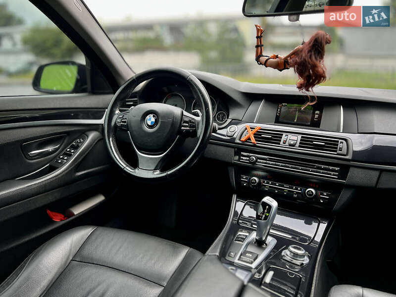 Седан BMW 5 Series 2016 в Киеве