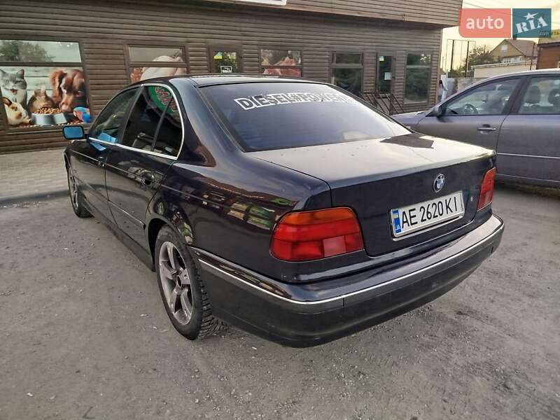 Седан BMW 5 Series 1999 в Новомосковске