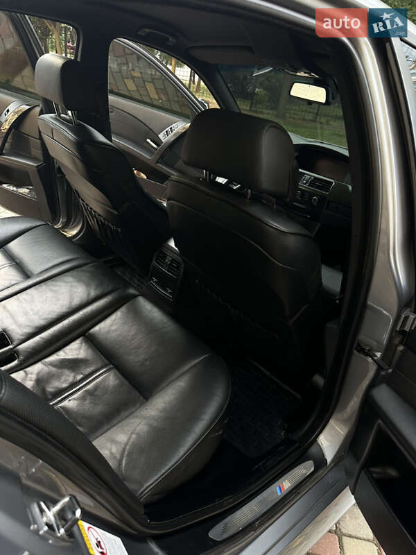 Седан BMW 5 Series 2004 в Одессе