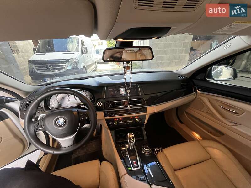 Седан BMW 5 Series 2010 в Виноградове