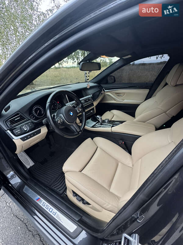 Седан BMW 5 Series 2013 в Запоріжжі