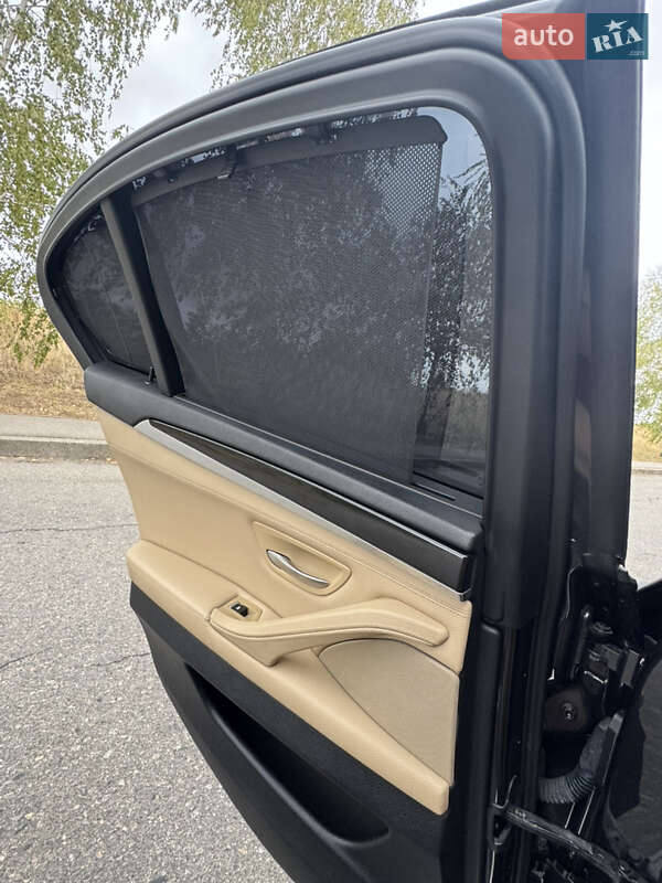 Седан BMW 5 Series 2013 в Запоріжжі