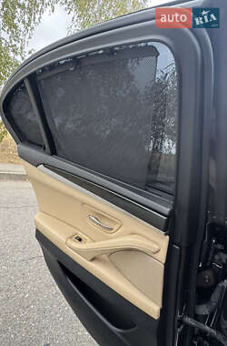 Седан BMW 5 Series 2013 в  фото 14 Седан BMW 5 Series 2013 в