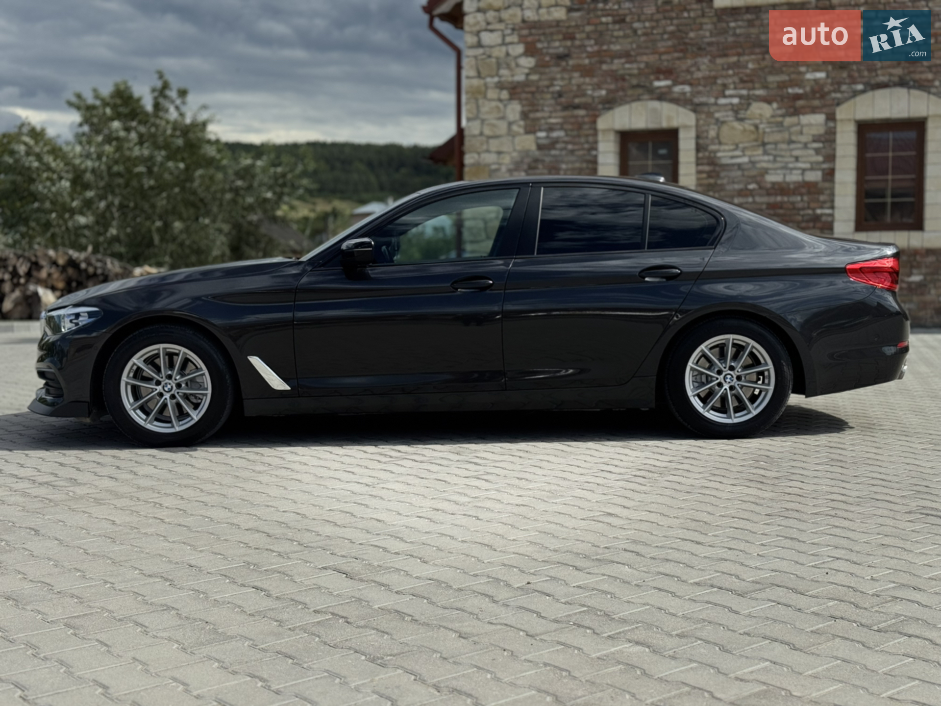 2017 BMW 5er - мініатюра 5