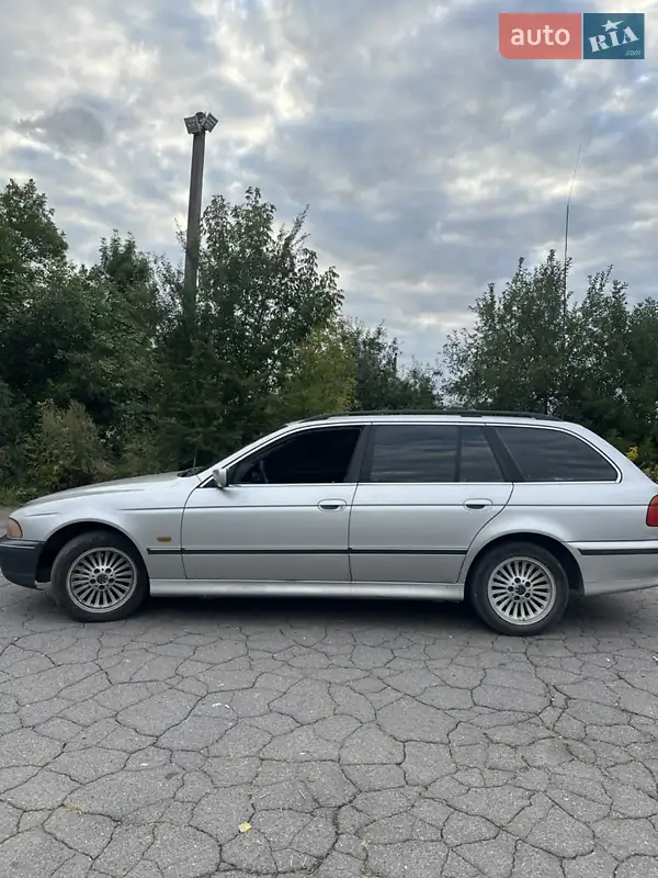 BMW 5 Series 2000