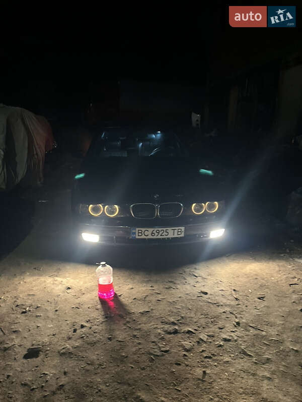 Седан BMW 5 Series 1996 в Львове