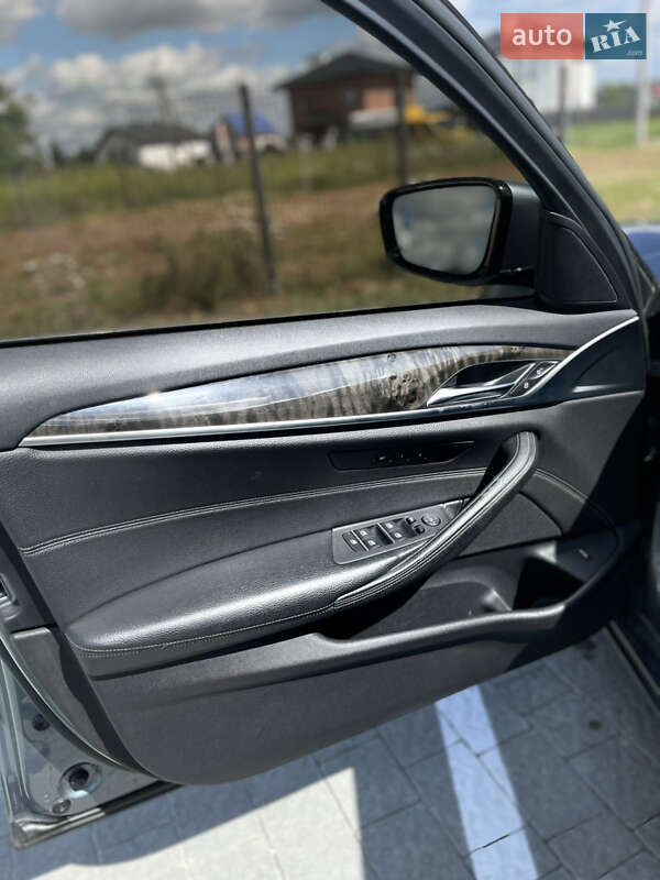 Седан BMW 5 Series 2017 в Львове фото 17 Седан BMW 5 Series 2017 в Львове