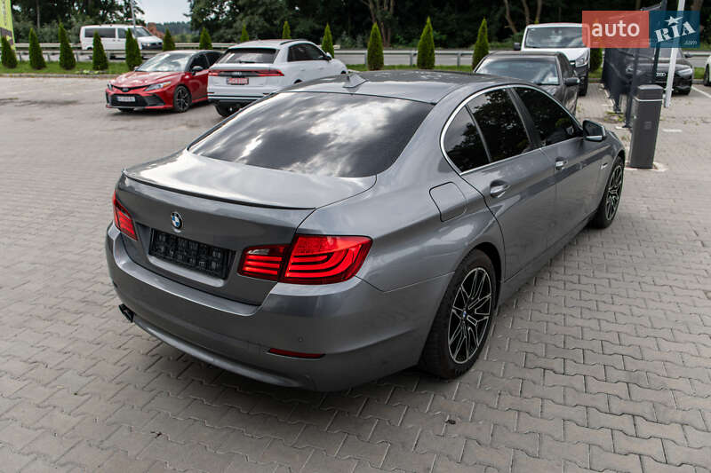 Седан BMW 5 Series 2011 в Львові