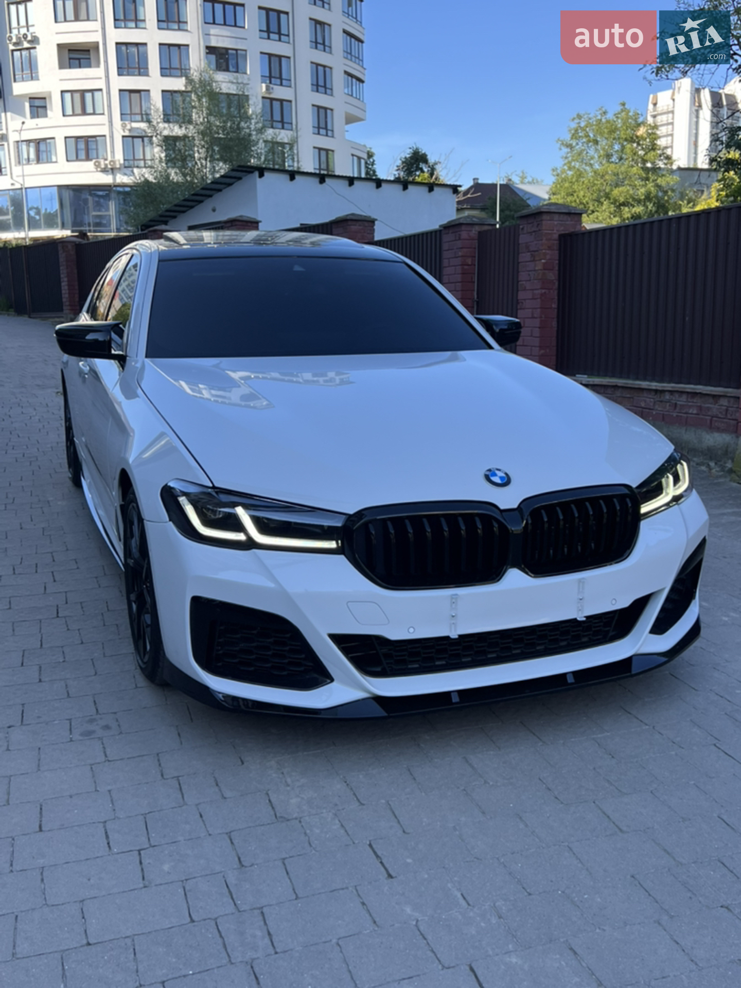 2022 BMW 5er - фото 1