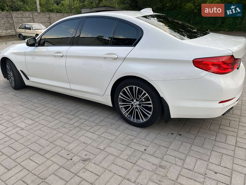 Седан BMW 5 Series 2019 в Запоріжжі