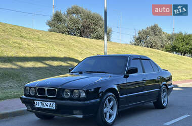 Седан BMW 5 Series 1990 в Киеве
