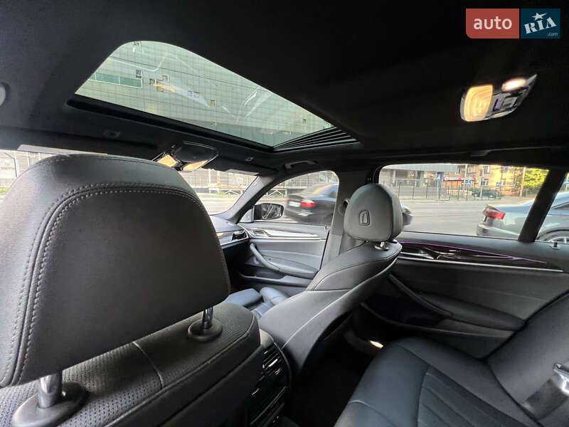 Седан BMW 5 Series 2020 в Запоріжжі