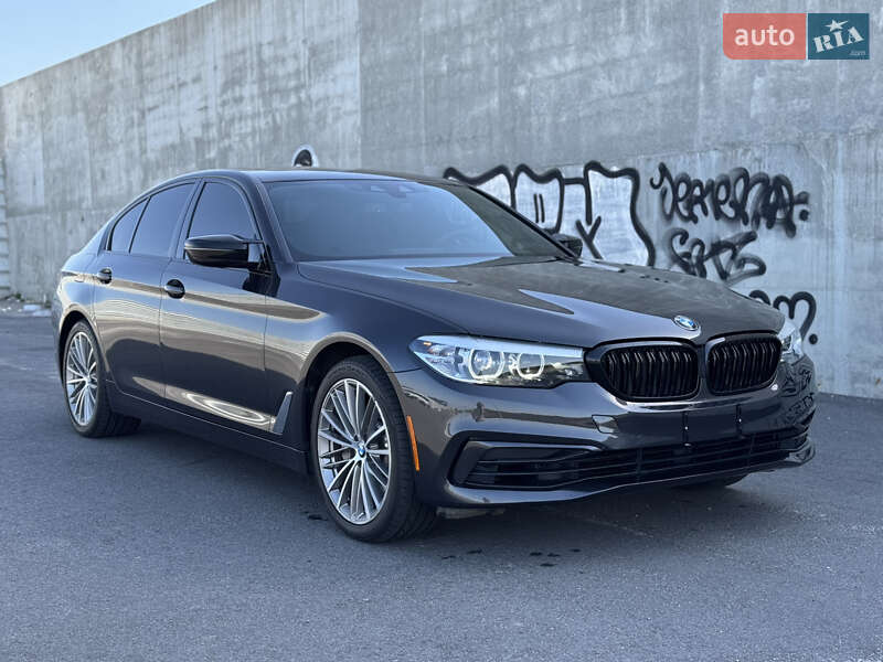 BMW 5 Series 2019