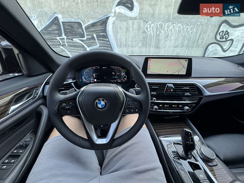 Седан BMW 5 Series 2019 в Львове