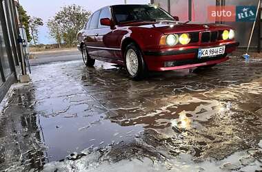 Седан BMW 5 Series 1990 в Одессе