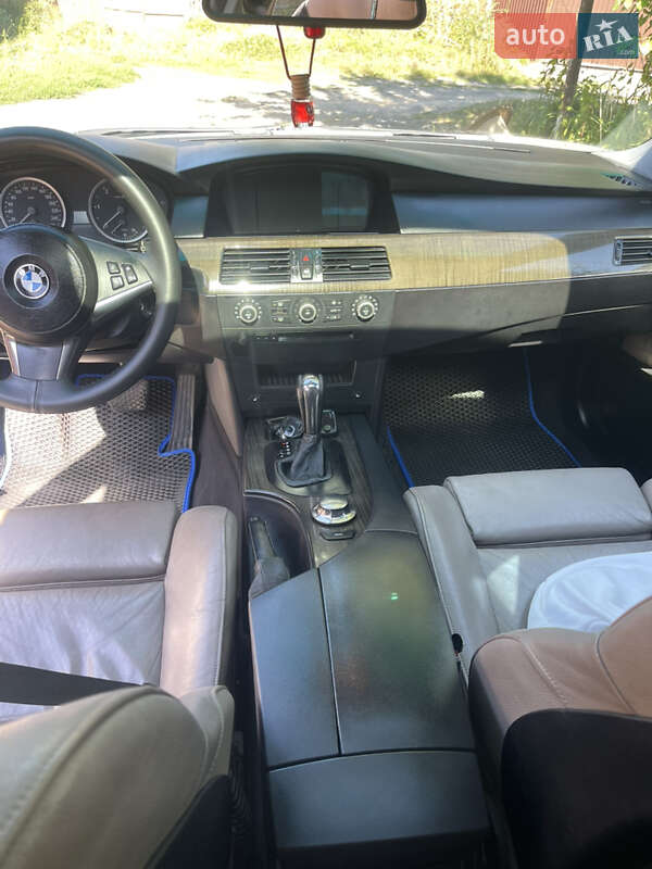 Седан BMW 5 Series 2004 в Хмельницком