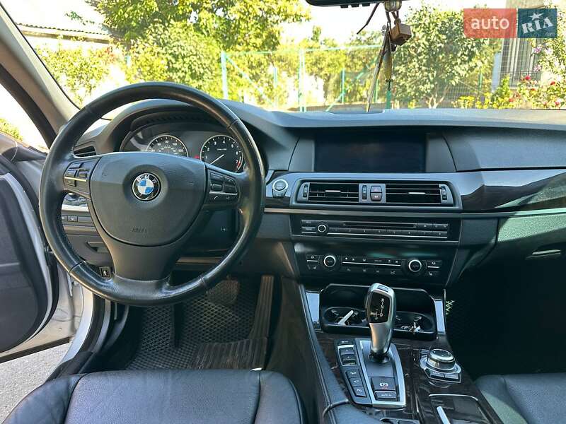 Седан BMW 5 Series 2012 в Татарбунарах фото 13 Седан BMW 5 Series 2012 в Татарбунарах