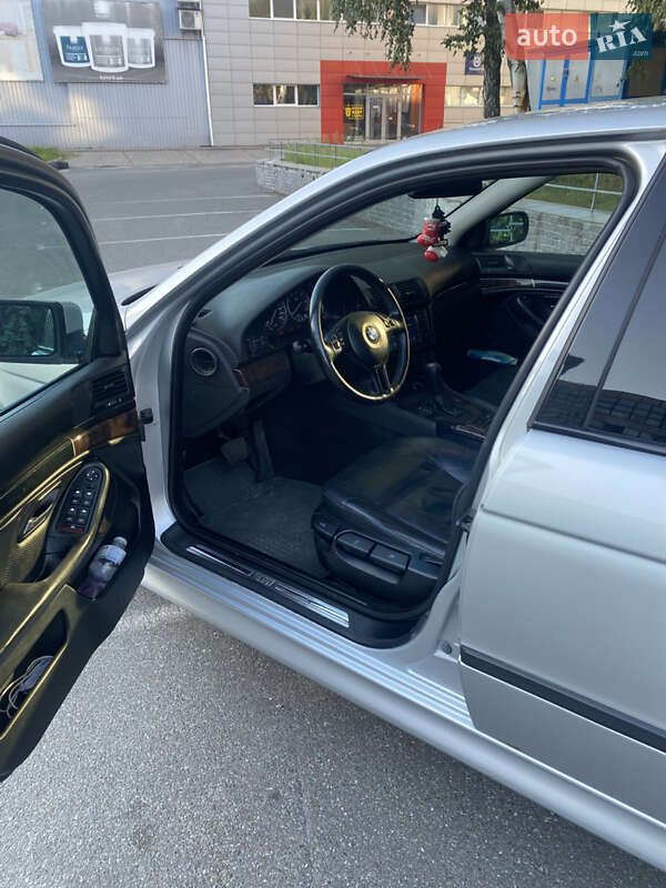 Седан BMW 5 Series 2002 в Киеве фото 10 Седан BMW 5 Series 2002 в Киеве