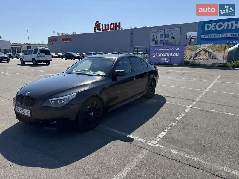 Седан BMW 5 Series 2004 в Києві