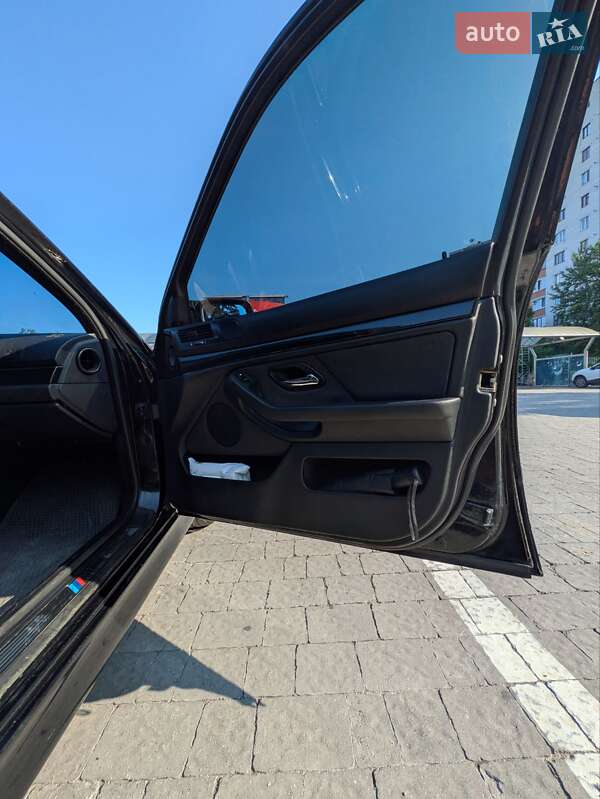 Универсал BMW 5 Series 2001 в Тернополе