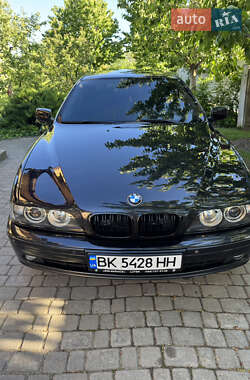 Седан BMW 5 Series 2001 в Луцке