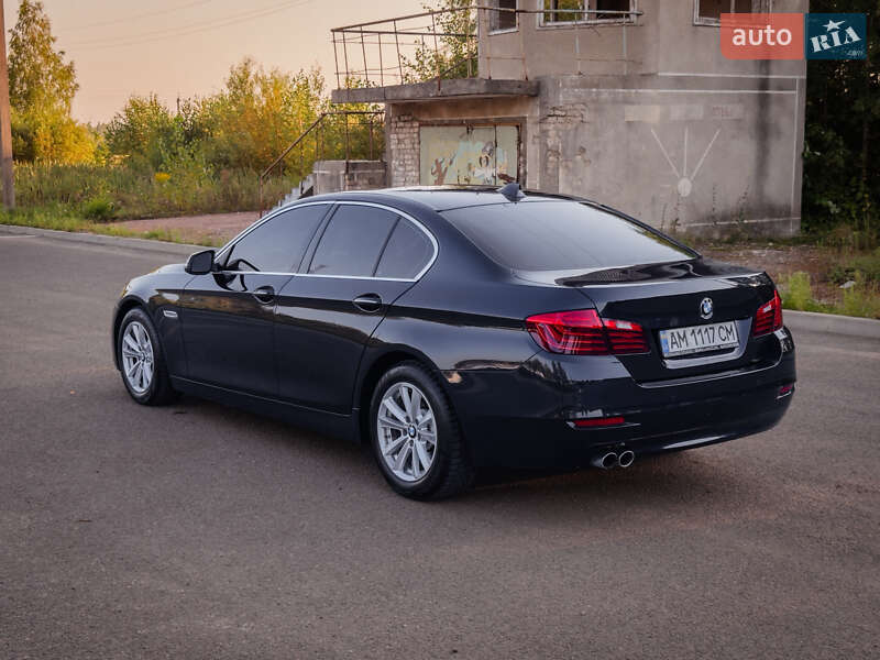 Седан BMW 5 Series 2014 в Коростене