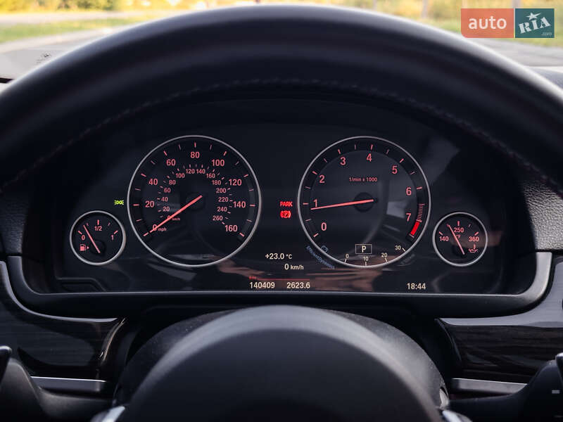 Седан BMW 5 Series 2014 в Коростене