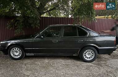 Седан BMW 5 Series 1988 в Броварах